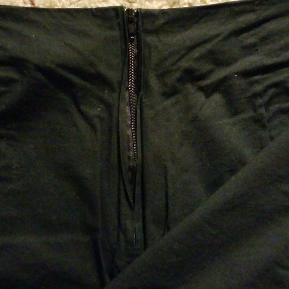 ๐Exact Change Mini Skirt๐ - Picture 3 of 4